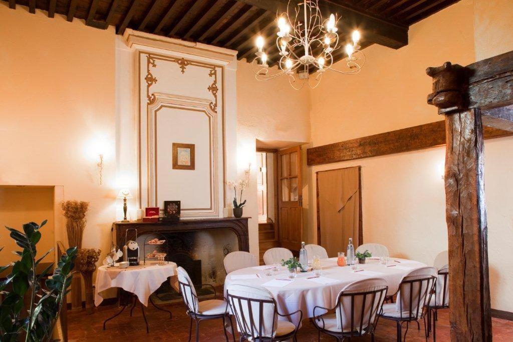 Hotel Les Remparts Mirepoix  Buitenkant foto