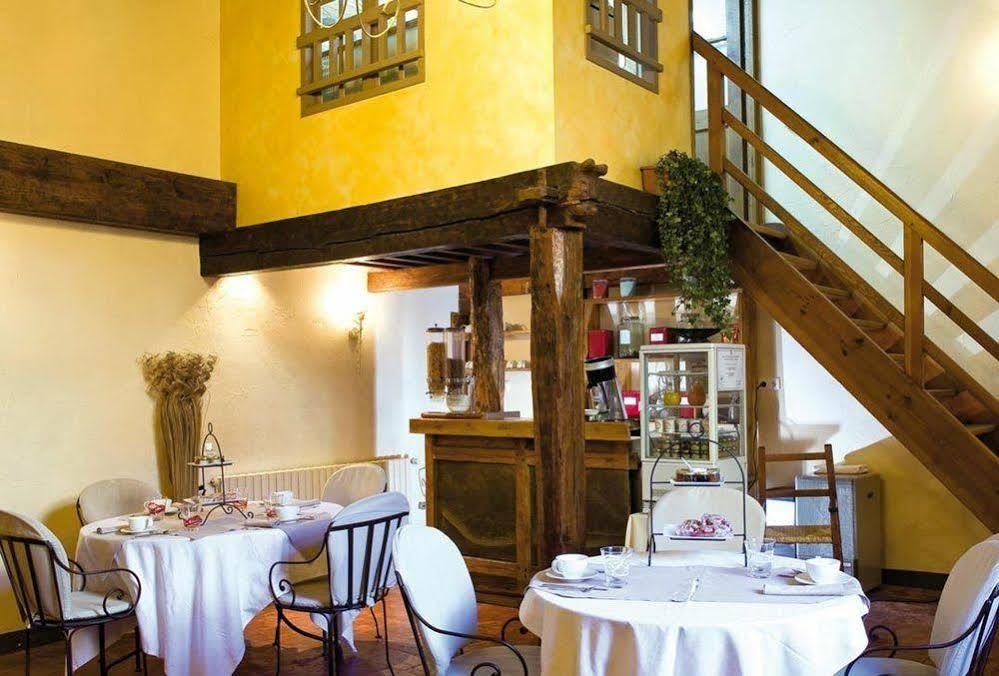 Hotel Les Remparts Mirepoix  Buitenkant foto