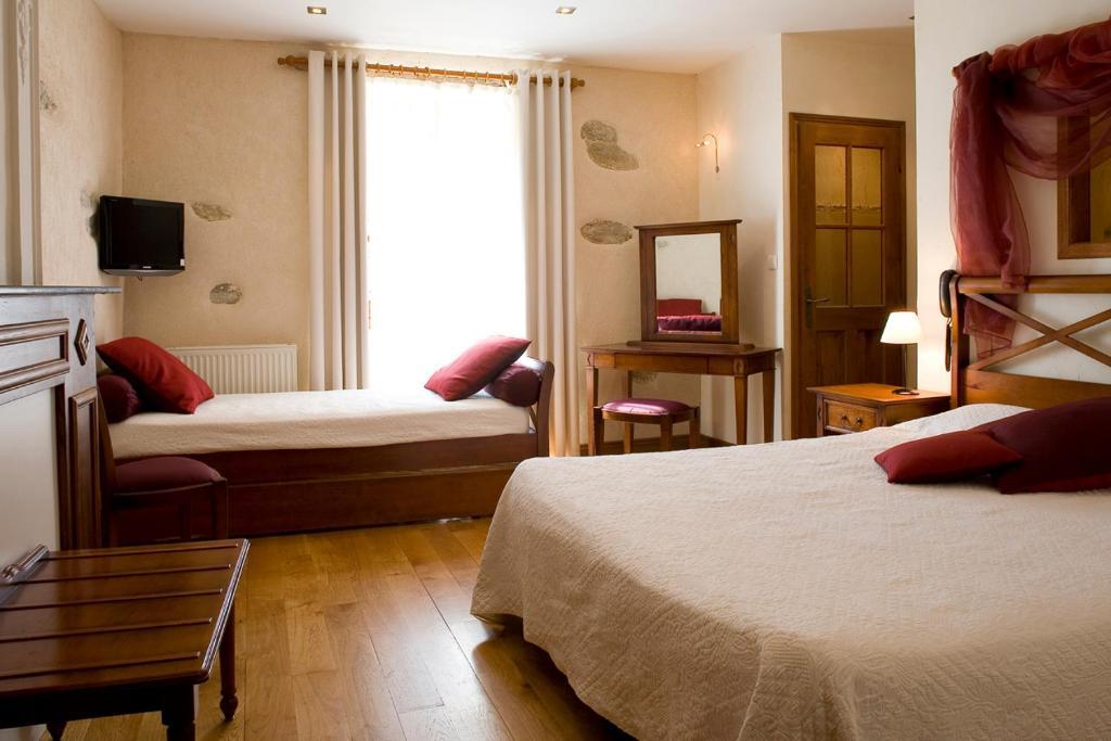 Hotel Les Remparts Mirepoix  Kamer foto